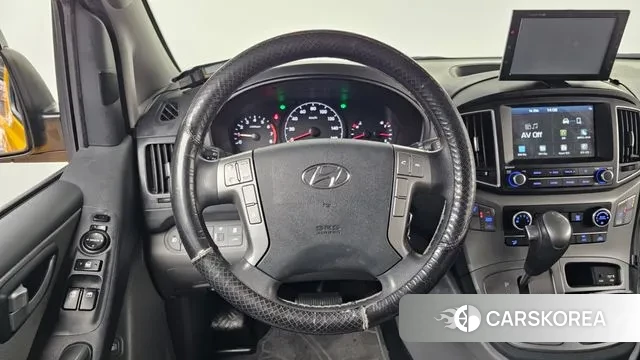 Hyundai The New Grand Starex 2021 Желтый из Кореи, фото 4