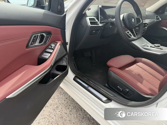 BMW 3 series 2025 Белый из Китая, фото 4