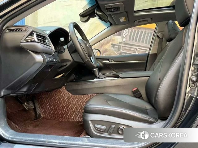 Toyota Camry 2023 Черный из Китая, фото 4