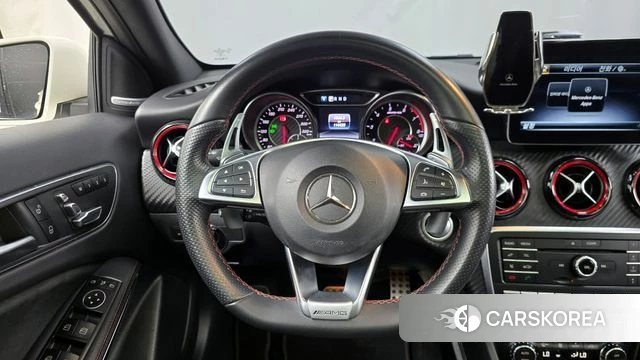 Mercedes-Benz A-Class W176 2018 Белый из Кореи, фото 4