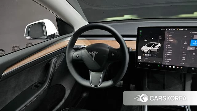Tesla Model Y 2023 Белый из Кореи, фото 4