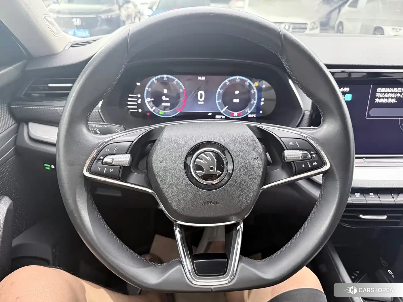 Skoda Octavia 2022 Белый из Китая, фото 4