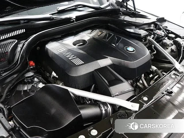 BMW 5 Series (G60) 2023 Серый из Кореи, фото 4