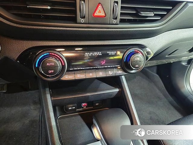 Kia The New K3 2nd generation 2022 Белый из Кореи, фото 4