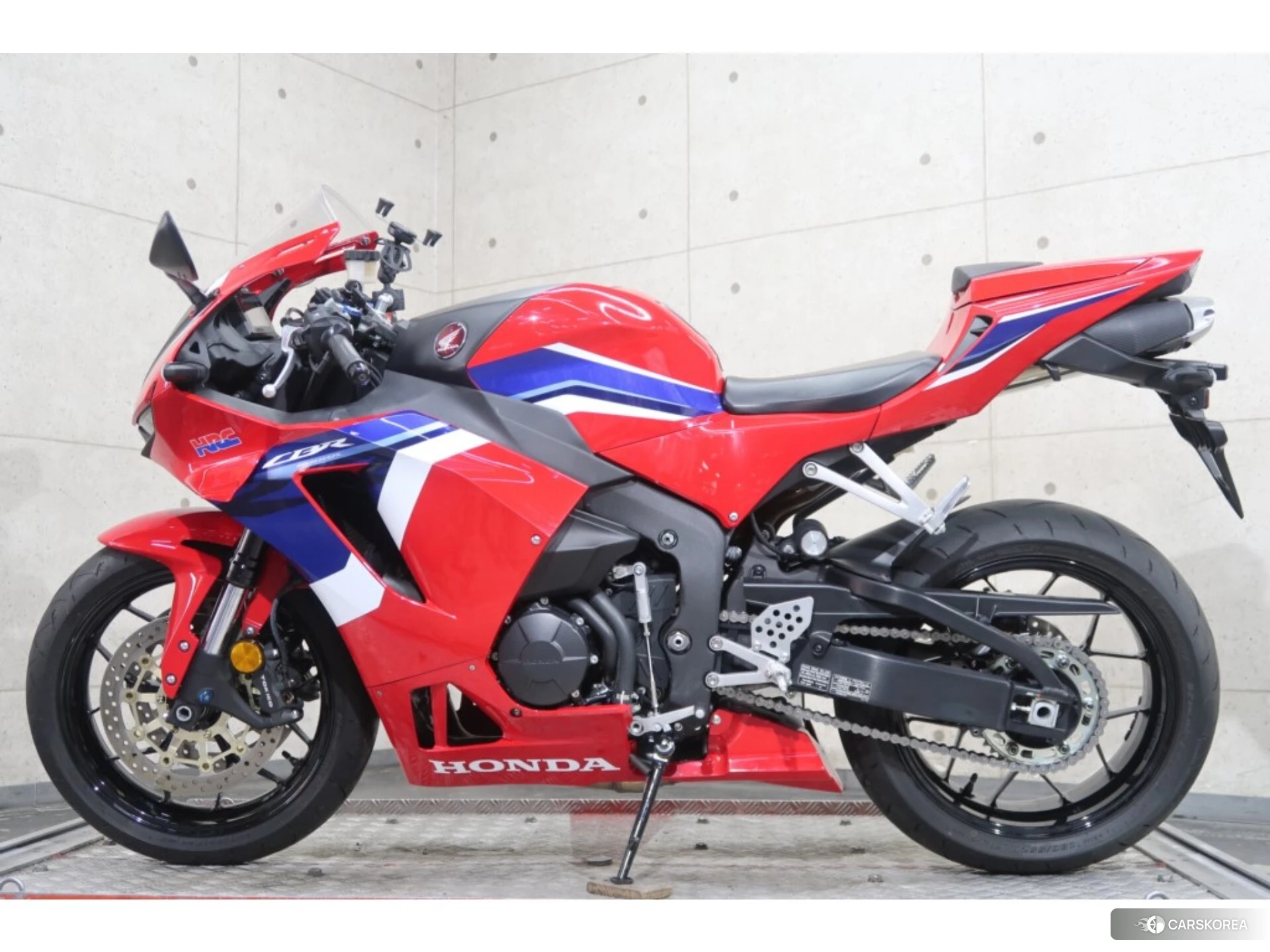 Проданный Honda CBR600RR ABS id 3947848 из Японии