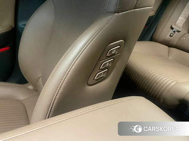 Hyundai Grandeur Hybrid (GN7) 2023 Белый из Кореи, фото 4