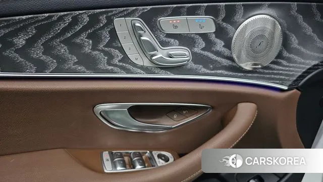 Mercedes-Benz E-Class W213 2022 Белый из Кореи, фото 4