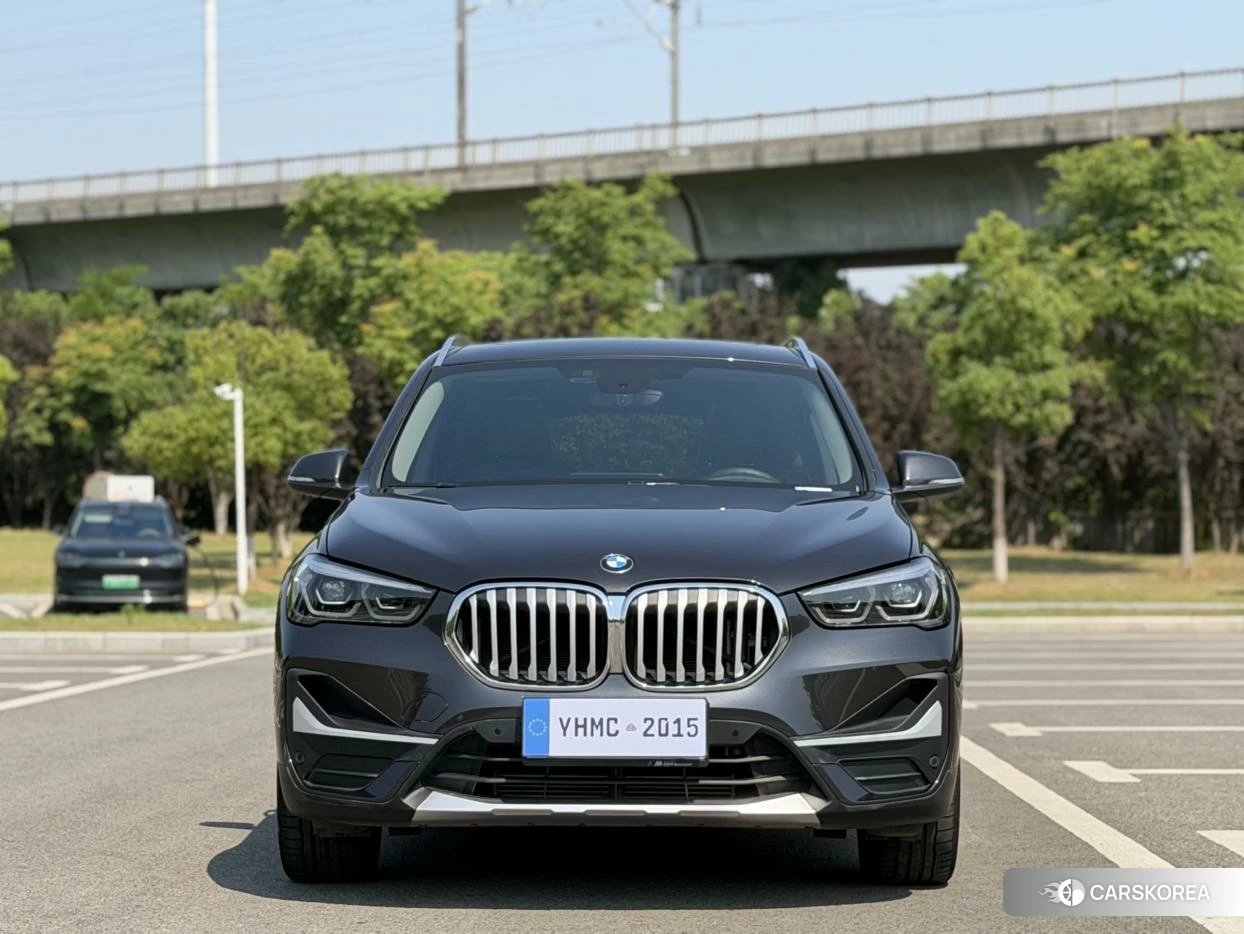 BMW X1 2021 Черный из Китая, фото 4