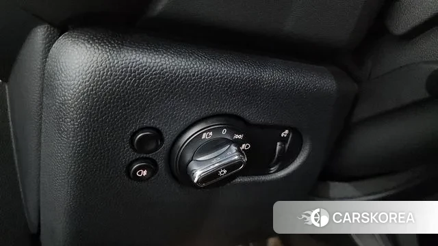 Mini Cooper Electric 2022 Серебряный из Кореи, фото 4