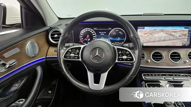 Mercedes-Benz E-Class W213 2018 Белый из Кореи, фото 4