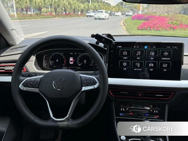 Volkswagen Lavida 2024 Белый из Китая, фото 4