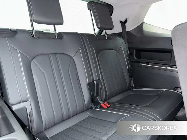 Volkswagen Tourang 2022 Черный из Китая, фото 4