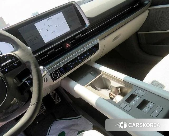 Hyundai Ionic 6 2023 Серебристо-серый из Кореи, фото 4
