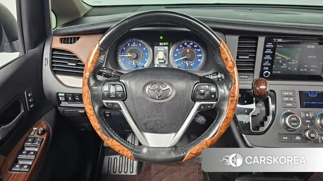 Toyota Sienna 2018 Черный из Кореи, фото 4
