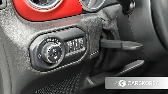 Jeep Wrangler (JL) 2018 Белый из Кореи, фото 4
