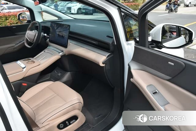 Xiaopeng Motors Xiaopeng X9 2025 Белый из Китая, фото 4