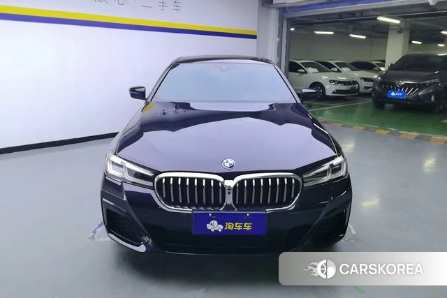 BMW 5 series 2022 Черный из Китая, фото 4