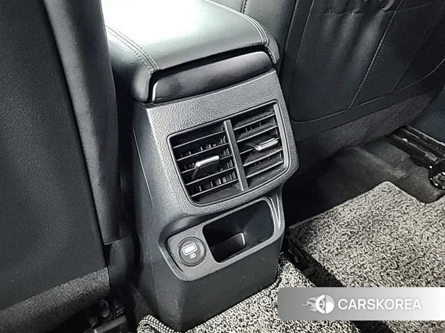 Kia Seltos 2022 Серебристо-серый из Кореи, фото 4