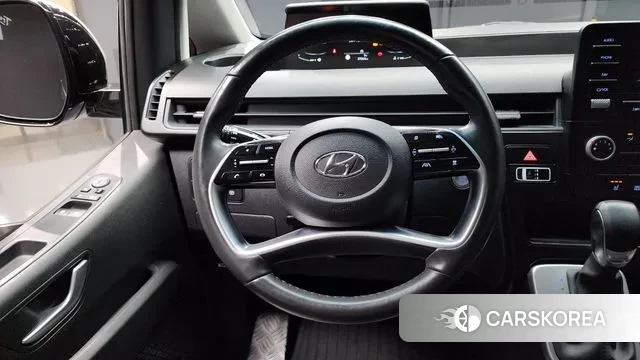 Hyundai Staria 2022 Серебристо-серый из Кореи, фото 4