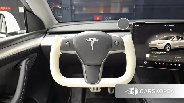 Tesla Model Y 2023 Белый из Кореи, фото 4
