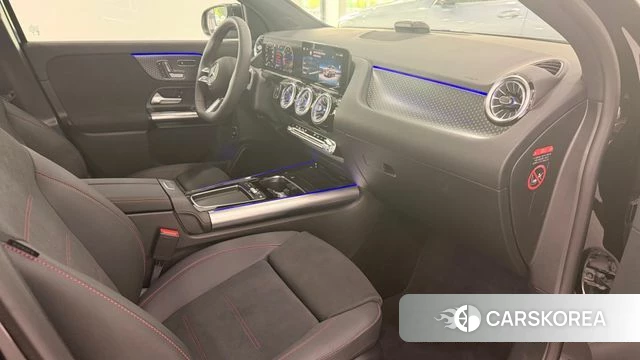 Mercedes-Benz GLA - Class H247 2025 Черный из Кореи, фото 4