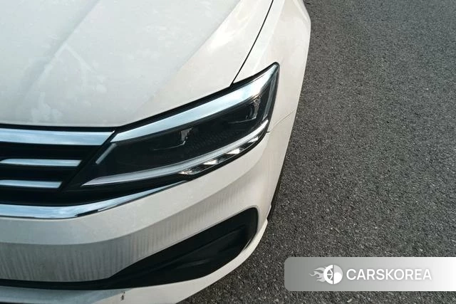 Volkswagen Lingdu 2021 Белый из Китая, фото 4