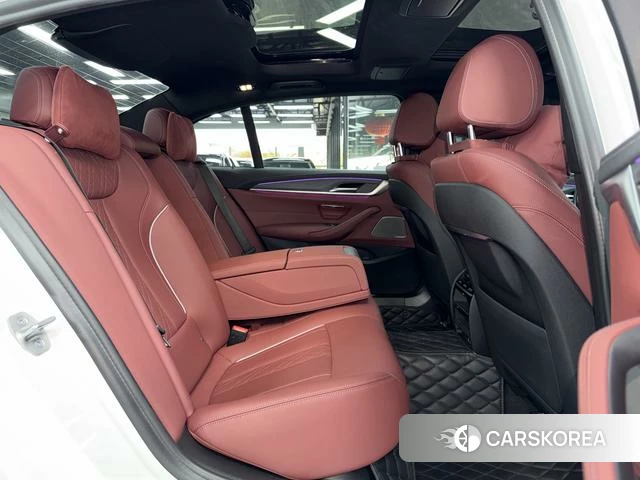 BMW 5 series PHEV 2021 Белый из Китая, фото 4