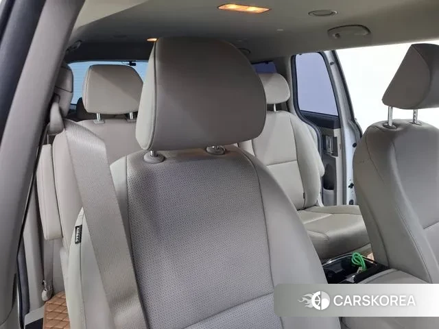 Kia The New Carnival 2019 Серебряный из Кореи, фото 4