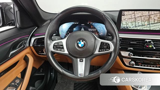 BMW 5 Series (G30) 2022 Черный из Кореи, фото 4