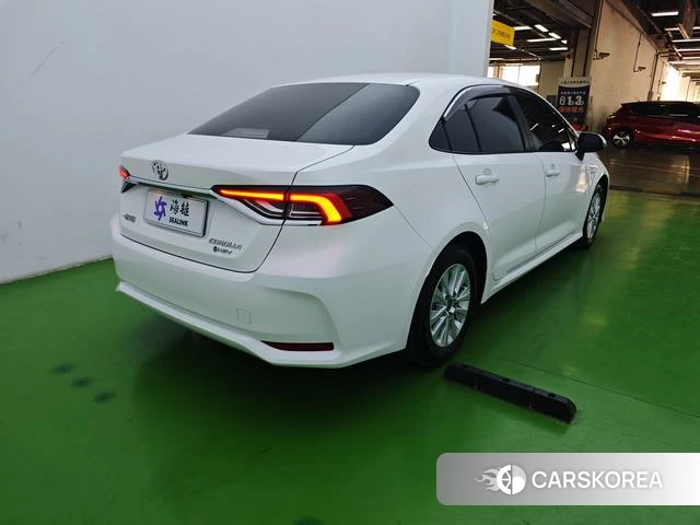 Toyota Corolla 2024 Белый из Китая, фото 4