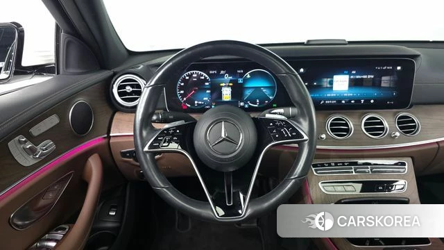 Mercedes-Benz E-Class W213 2022 Белый из Кореи, фото 4