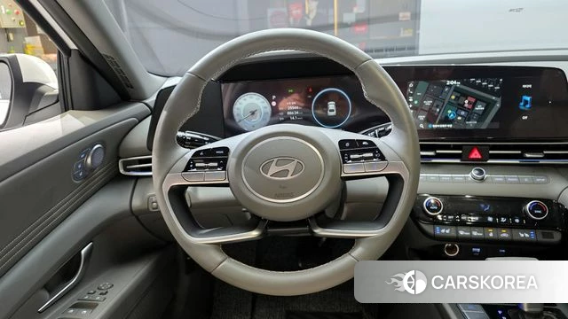 Hyundai The New Avante (CN7) 2024 Белый из Кореи, фото 4