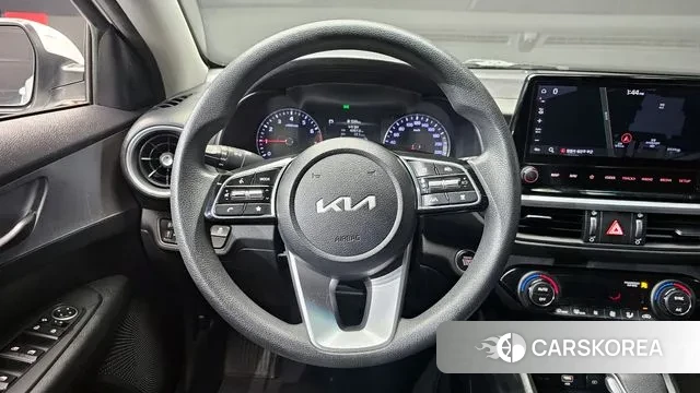 Kia The New K3 2nd generation 2021 Белый из Кореи, фото 4