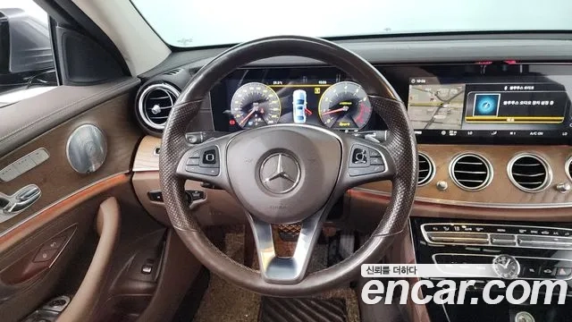 Mercedes-Benz E-Class W213 2018 Серый из Кореи, фото 4