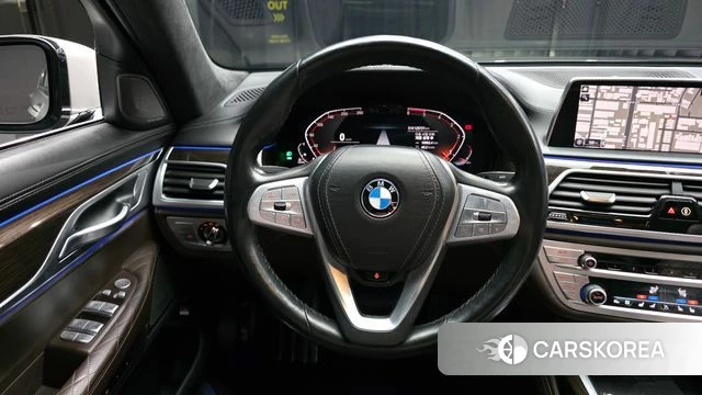 BMW 7 Series (G11) 2020 Серебристо-серый из Кореи, фото 4