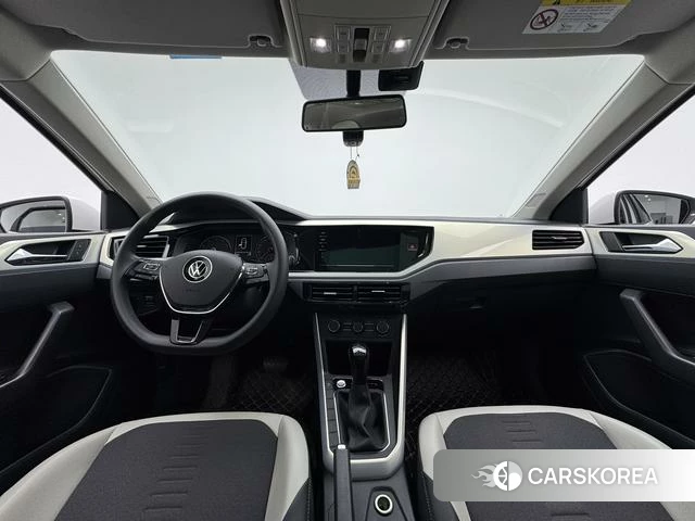 Volkswagen Polo 2022 Белый из Китая, фото 4