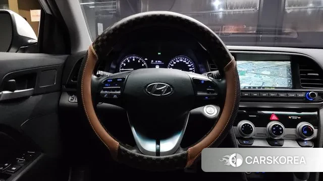 Hyundai The New Avante AD 2019 Серебристо-серый из Кореи, фото 4