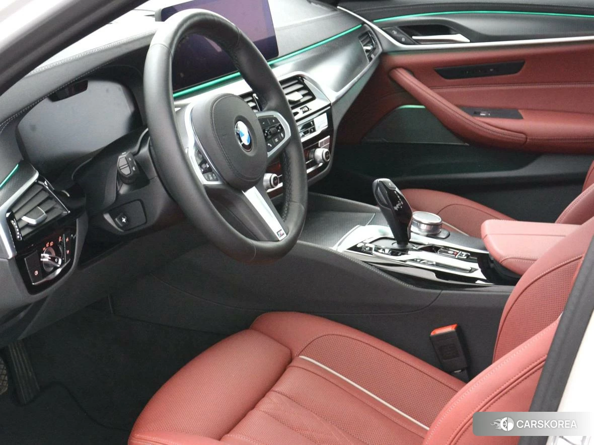 BMW 5 series 2021 Белый из Китая, фото 4