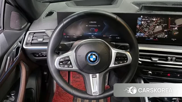 BMW i4 2023 Черный из Кореи, фото 4