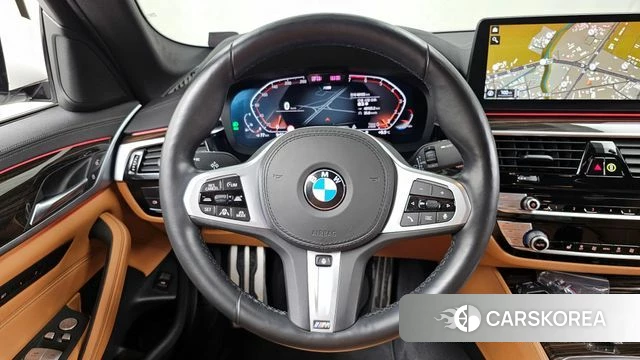 BMW 5 Series (G30) 2021 Белый из Кореи, фото 4