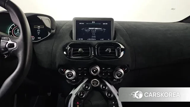 Aston Martin Vantage 2nd Generation 2019 Синий из Кореи, фото 4