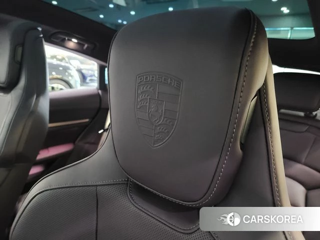 Porsche Taycan 2023 Розовый из Кореи, фото 4