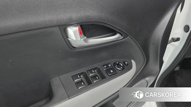 Kia The New Kia Ray 2023 Белый из Кореи, фото 4