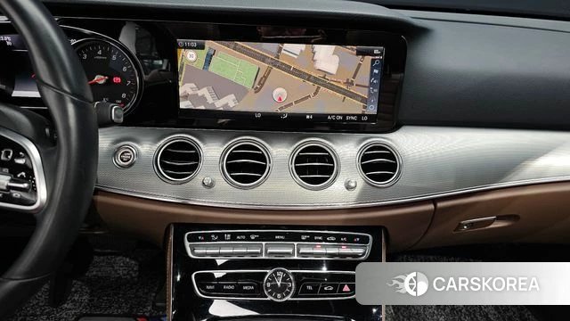 Mercedes-Benz E-Class W213 2019 Белый из Кореи, фото 4