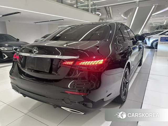 Mercedes-Benz E-class (imported) 2023 Черный из Китая, фото 4