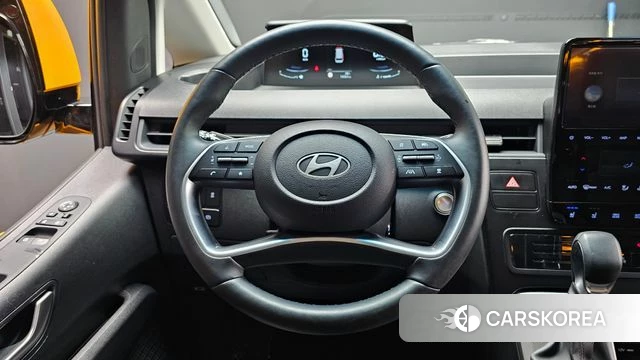 Hyundai Staria 2025 Желтый из Кореи, фото 4