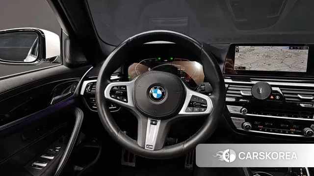 BMW 5 Series (G30) 2020 Белый из Кореи, фото 4