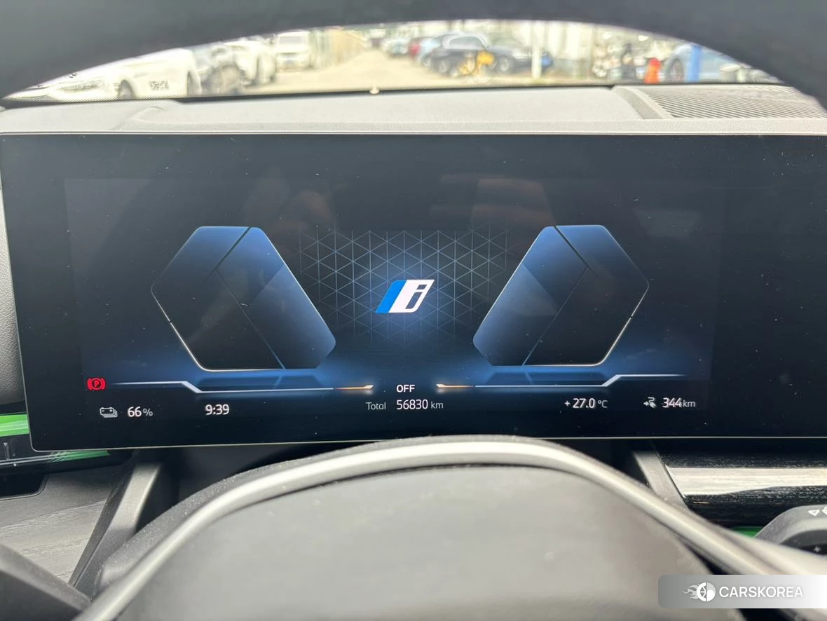 BMW i5 2024 Черный из Китая, фото 4