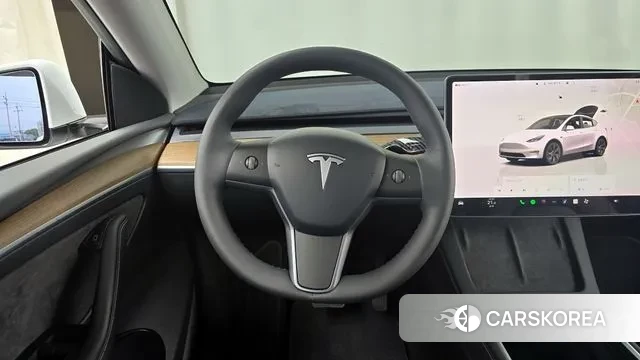 Tesla Model Y 2024 Белый из Кореи, фото 4