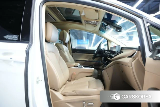Buick GL8 2021 Белый из Китая, фото 4